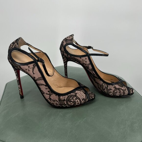 2000s Christian Louboutin Black and Pale Pink Chantilly Lace Heels in Size 38 - Picture 4 of 6